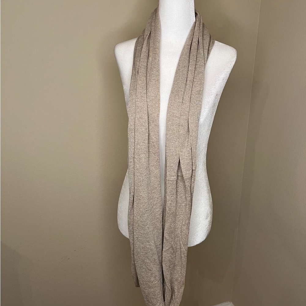 Club Monaco metallic gold colored oversized infinity scarf snood - Picture 5 of 10
